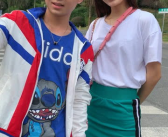 粉丝小姐姐合照,瞬间成为焦点