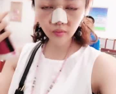 小姐姐喝酒撒欢视频,尽展青春风采